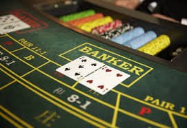 5lion ဂိမ်းလော်ဘီ Mobile APP မှ Slots ဂိမ်းများ ကစားနေပုံ
